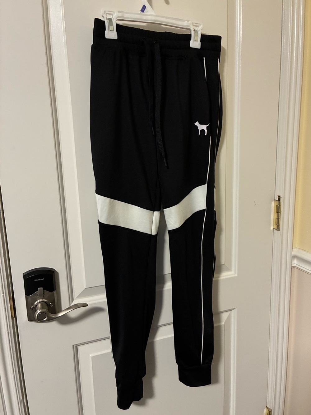 NWT Victoria's Secret Black and White Logo Jogger Pants x small
